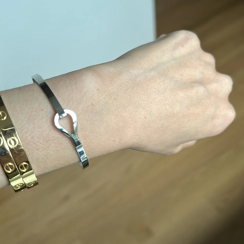 Waldor & Co. silver bangle